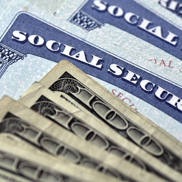Social Security to Go Bust in 2033: Trustees Report